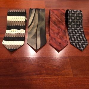 Set of 4 men’s neckties - tie bundle